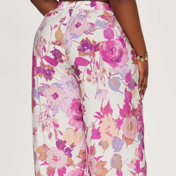 Women’s Floral Wide Leg Pants - Picture 2 of 5